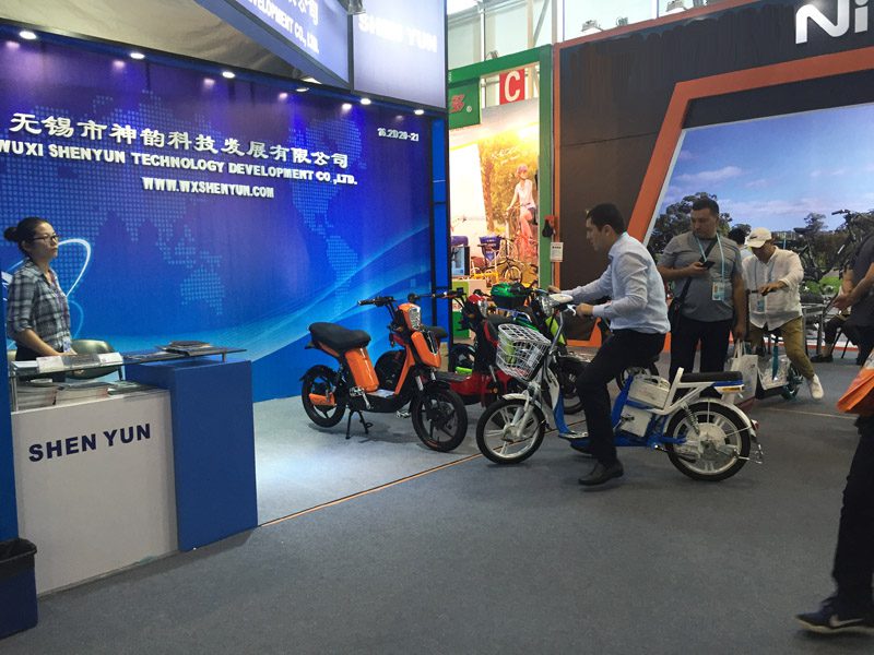 shenyun_120th_canton_fair_customer2