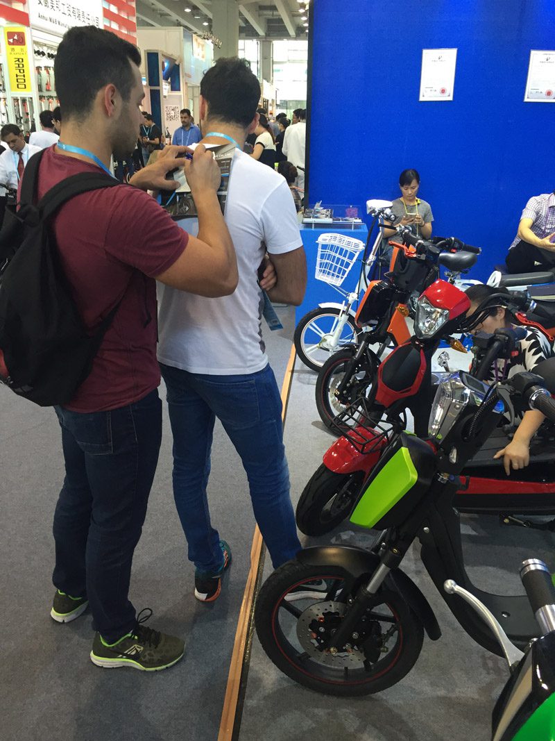 shenyun_120th_canton_fair_customer4